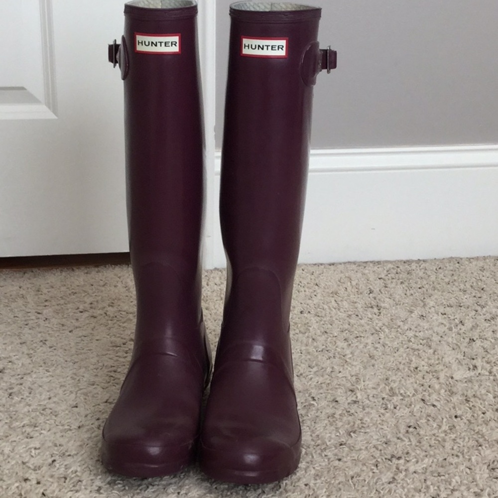 Size 8 purple hunter rainboots